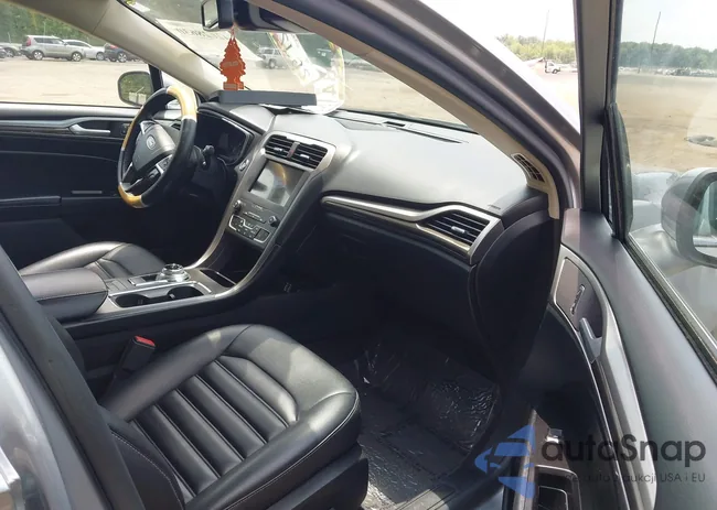 3FA6P0CD5LR193325: 42628630