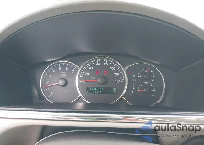 2G4WC582381295045: 42628685