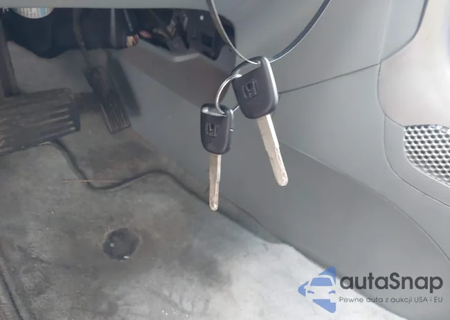 2HKYF18423H607409: 42628067