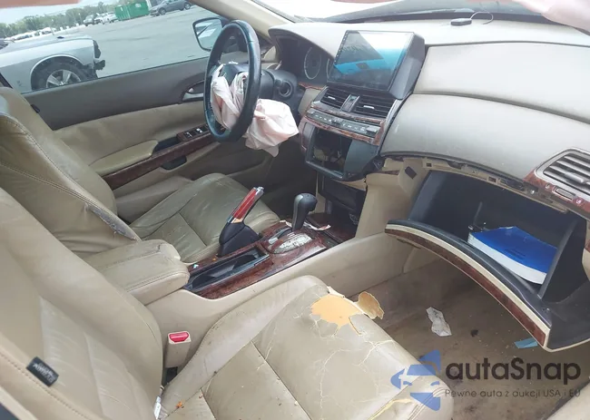 1HGCP26808A093949: 42628127