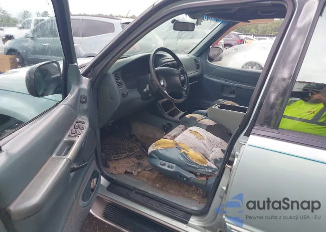 1FMDU32X2TZA27424: 42628234