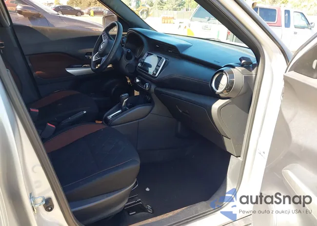 3N1CP5CU2JL544673: 42629383