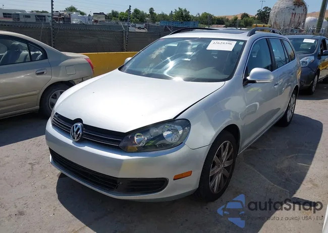 3VWPL7AJ0DM627920: 42629396