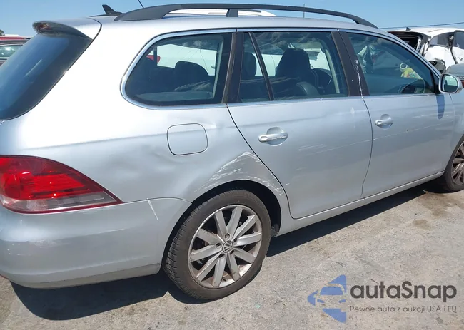 3VWPL7AJ0DM627920: 42629396