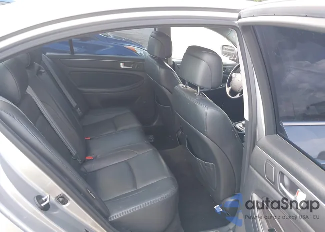 KMHGC4DH6CU194748: 42629871