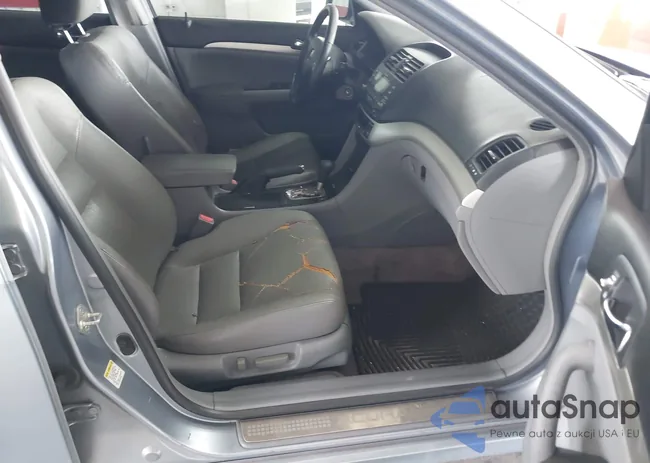 JH4CL96875C013564: 42629238