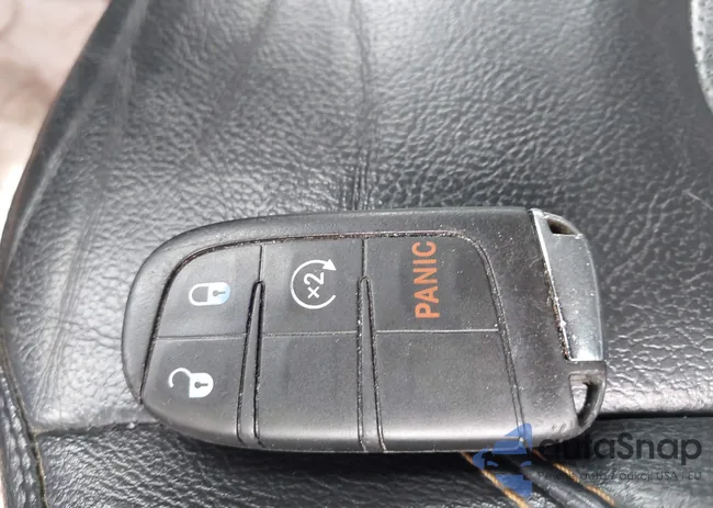 3C4NJDCB1JT398279: 42629256