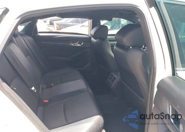 1HGCV2F36JA028331: 42629272