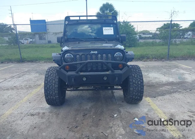 1C4HJWEG5CL161049: 42629330