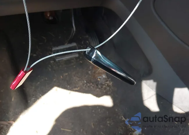 1FMCU0J99EUA27367: 42630693