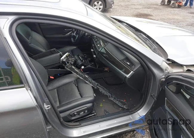 WBA5B3C50ED534119: 42630843