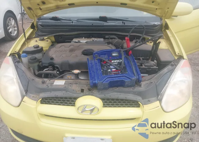 KMHCM36C98U073033: 42630853