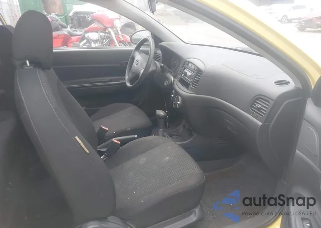 KMHCM36C98U073033: 42630853