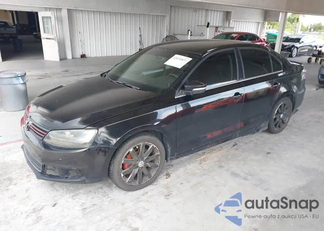 3VWDP7AJ1DM405572: 42630897