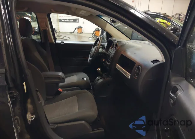 1C4NJDBB8GD521415: 42630083