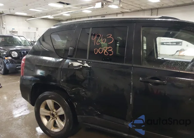 1C4NJDBB8GD521415: 42630083