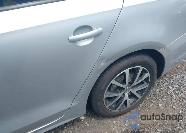 3VWBP7AJ6CM076891: 42630125