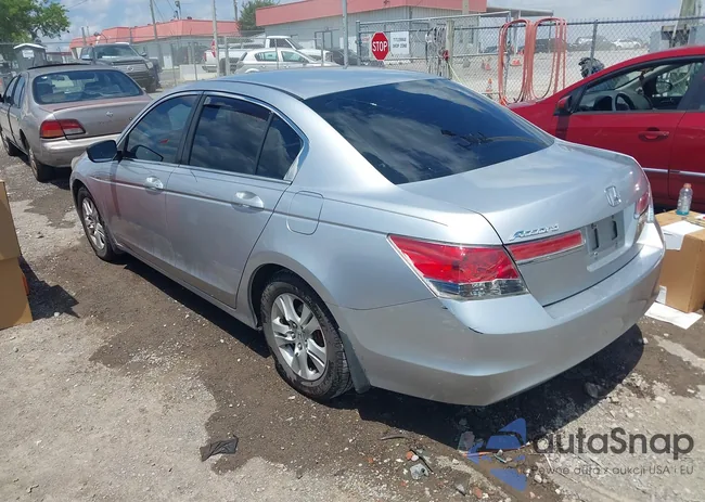 1HGCP2F36CA189131: 42631568