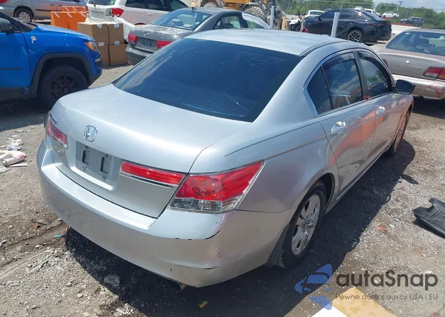 1HGCP2F36CA189131: 42631568