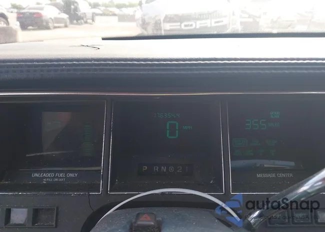 1LNLM82W6PY758465: 42631582