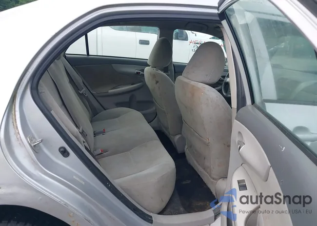 1NXBU4EE5AZ176556: 42631774