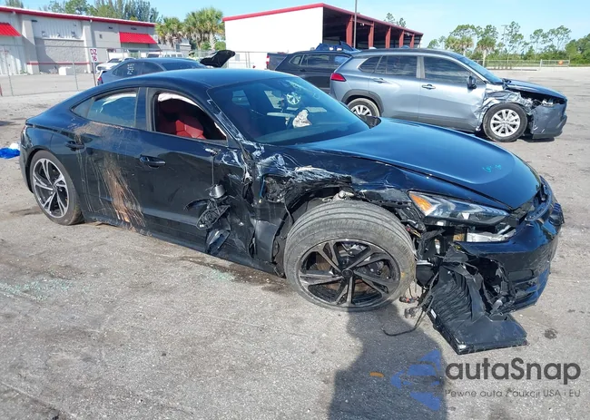 WAUCJBFW7R7002685: 42631852