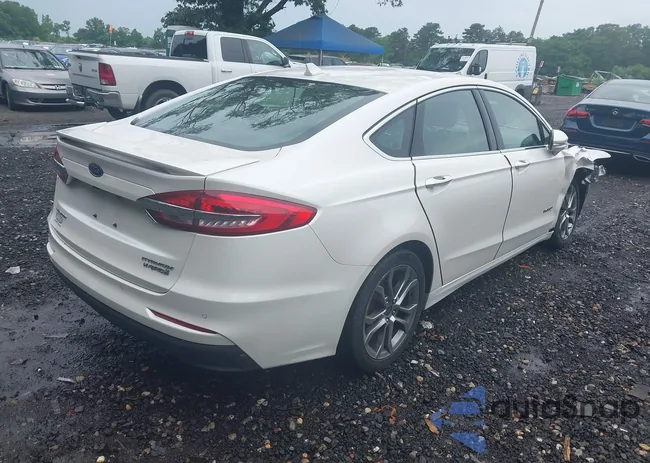 3FA6P0RU0KR157421: 42630991