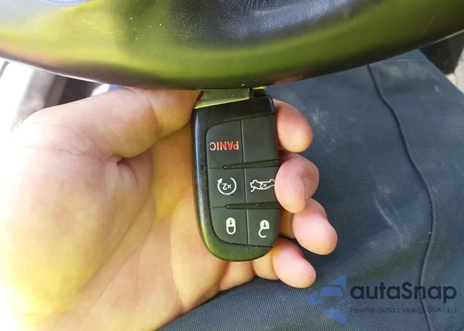 2C3CDXBG5LH111037: 42632411