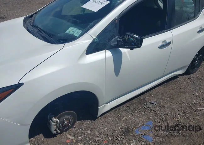 1N4CZ1CV7RC550667: 42632593