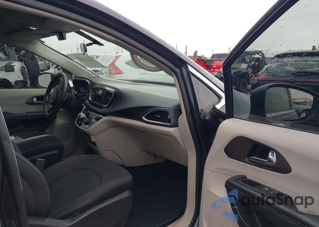 2C4RC1CG0KR720677: 42632770