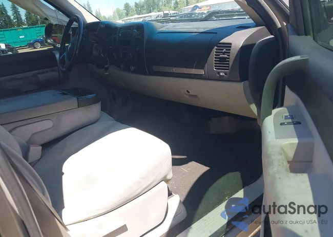 1GCEK19C77Z560378: 42632954