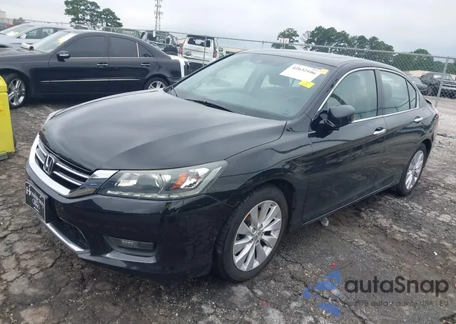 1HGCR3F83EA002569: 42632106