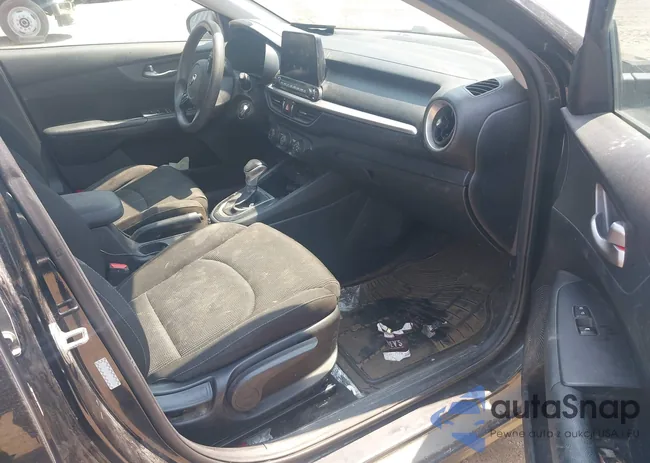 3KPF24AD3LE162052: 42633599