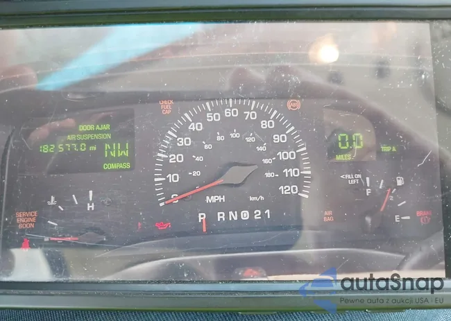 1LNHM83W81Y727794: 42633747