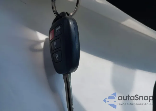 2T1BURHE0FC309077: 42633895