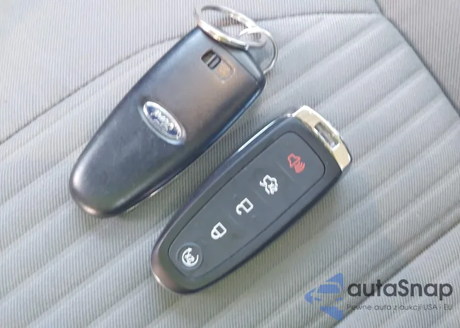 1FMCU0JD4HUA74976: 42632974