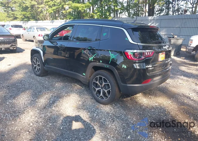 3C4NJDCN1ST585372: 42634412