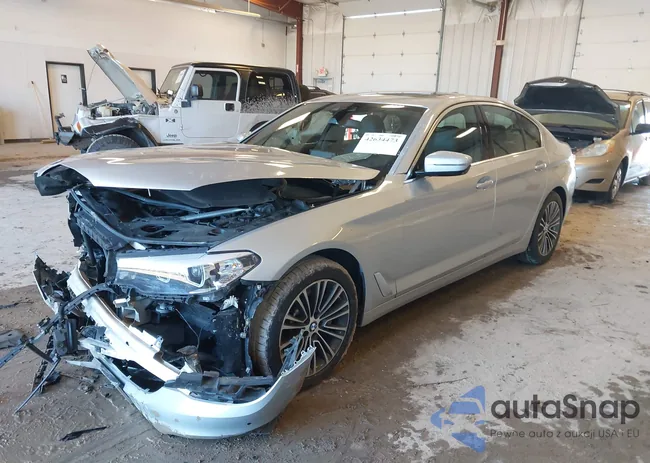 WBAJE7C58KWW20307: 42634473