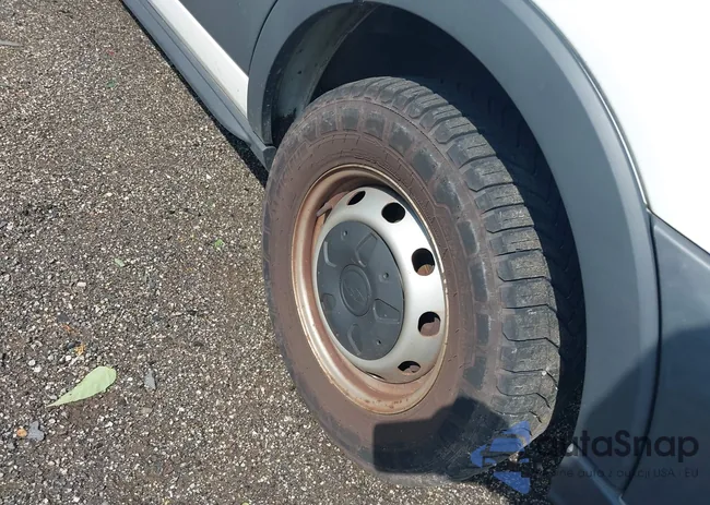 1FTYR2CM0HKA95727: 42634547