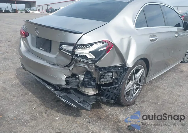 WDD3G4EB8KW036003: 42634056