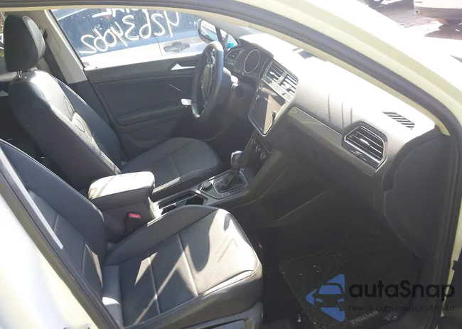 3VV2B7AX2LM001628: 42634062