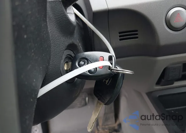 2HGFA1F56AH572284: 42635577