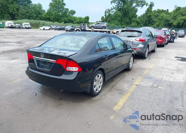 2HGFA1F56AH572284: 42635577