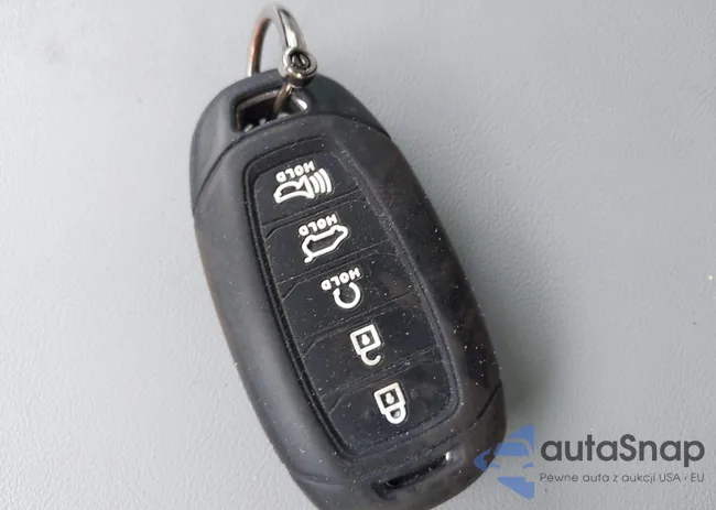 KM8R3DHE2LU061767: 42635611