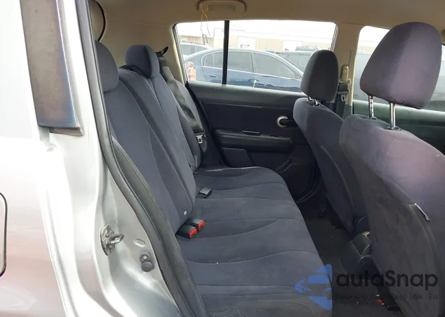 3N1BC13E48L369703: 42635734