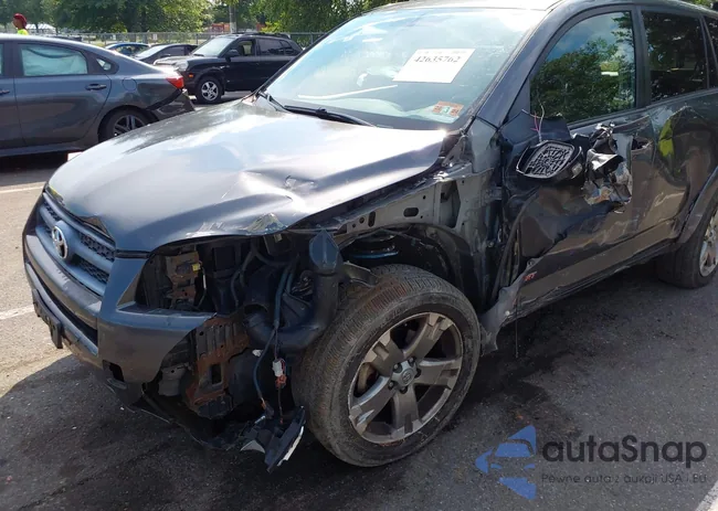 JTMRK4DVXB5099592: 42635762