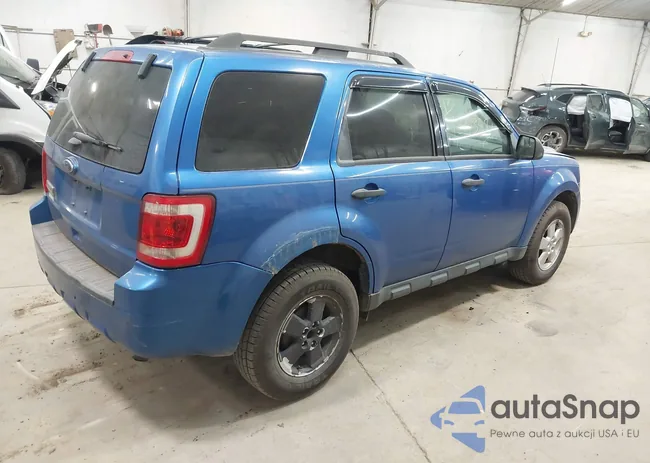 1FMCU0D71CKC62090: 42635811