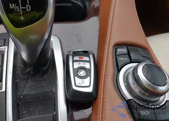 WBA6B2C57DDG66861: 42635825