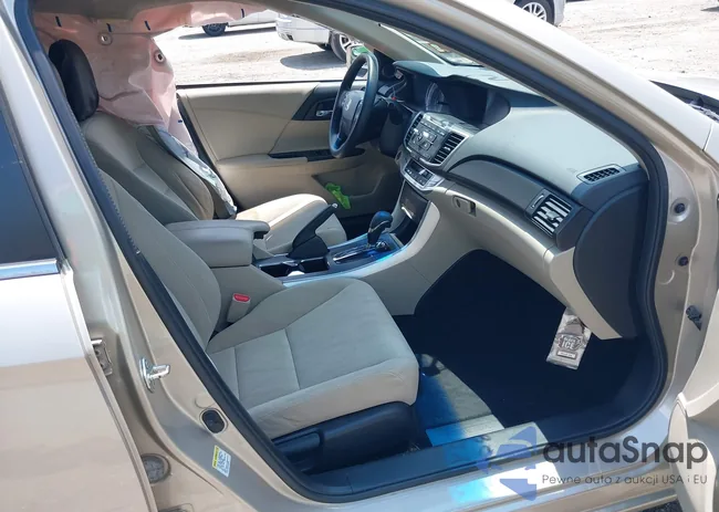 1HGCR2F75DA176739: 42635081