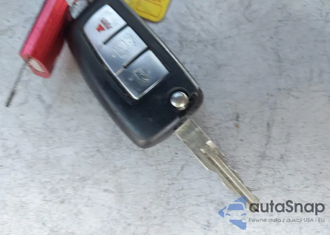 JN8AT2MT8HW131279: 42635116